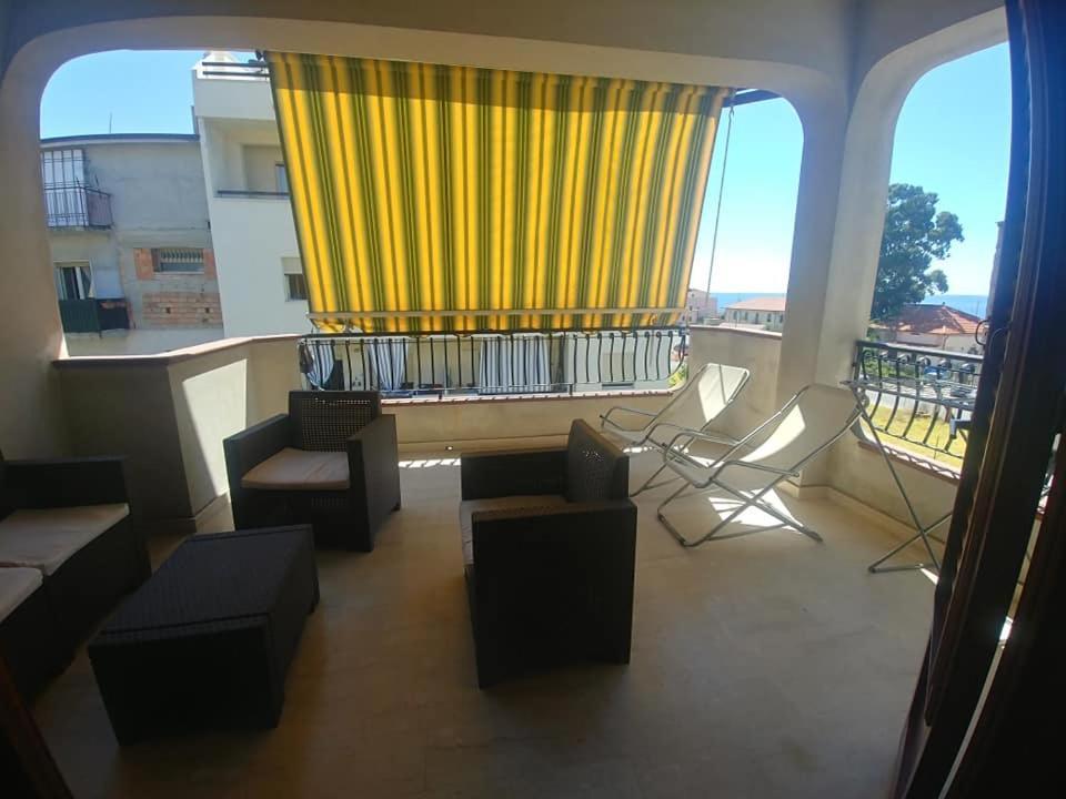 B&B Nereidi Melito Di Porto Salvo Exterior photo