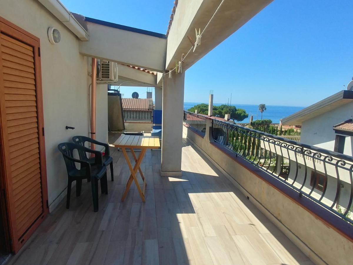 B&B Nereidi Melito Di Porto Salvo Exterior photo