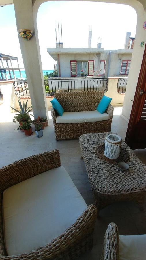 B&B Nereidi Melito Di Porto Salvo Exterior photo